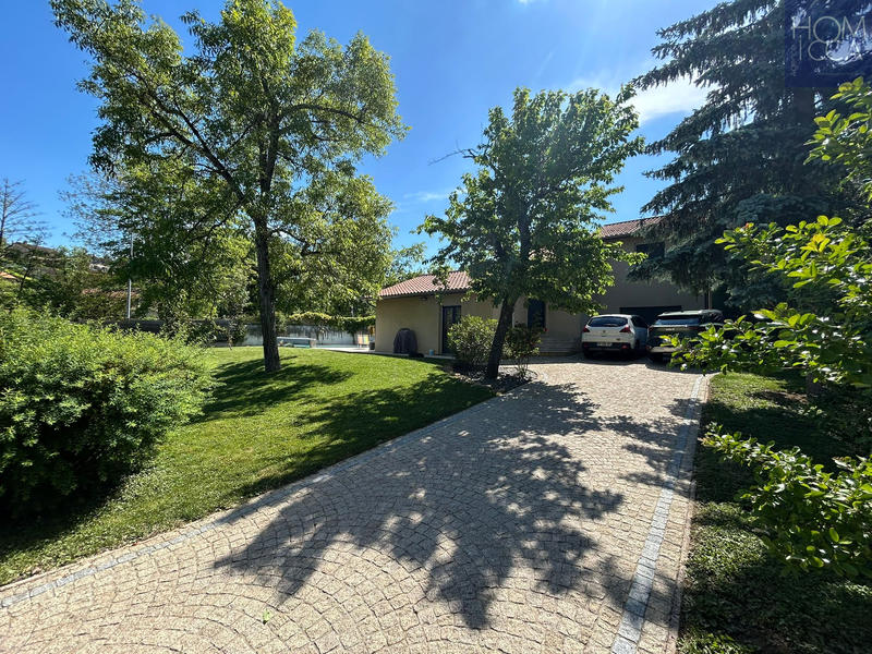 Villa - 145 m² - 5 pièces