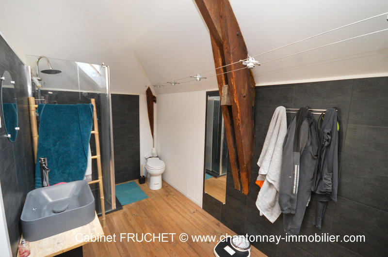 Maison - 232 m² - 6 pièces