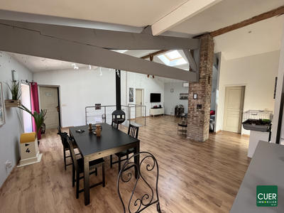 Maison - 200 m² - 4 pièces