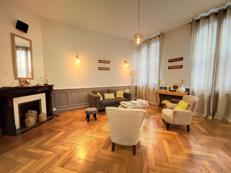 Appartement - 165 m² - 4 pièces