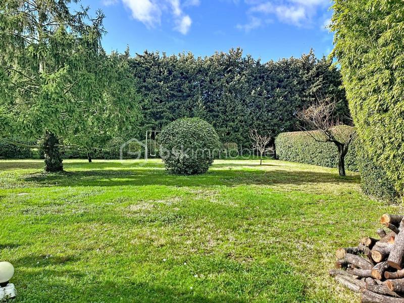 Maison - 180 m² - 7 pièces