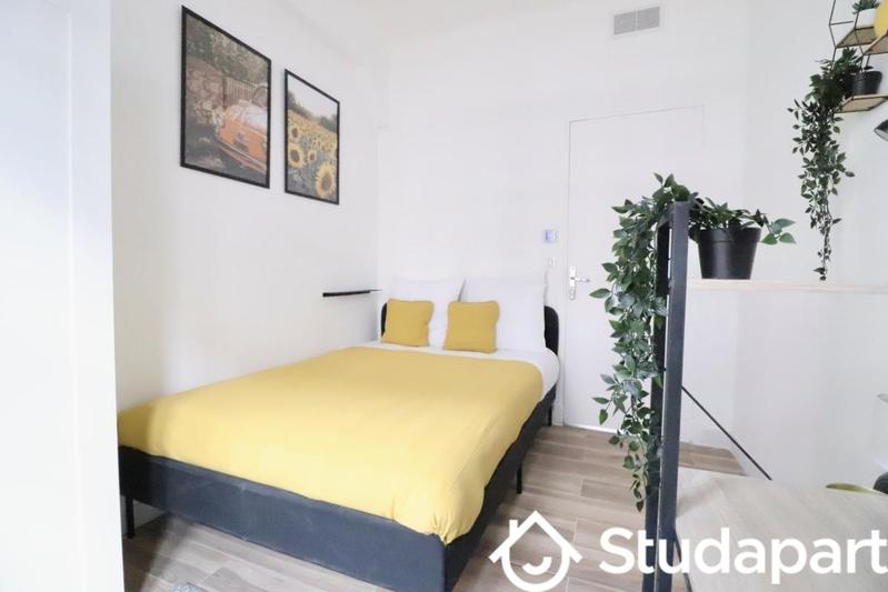 Chambre - 13 m² - 1 pièce