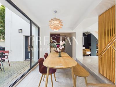 Maison de ville - 167 m² - 6 pièces