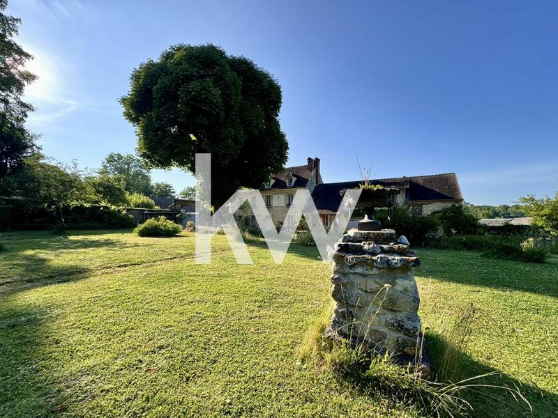 Maison - 296 m² - 18 pièces