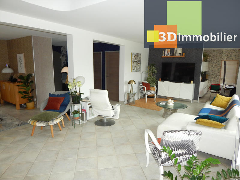 Maison - 147 m² - 8 pièces