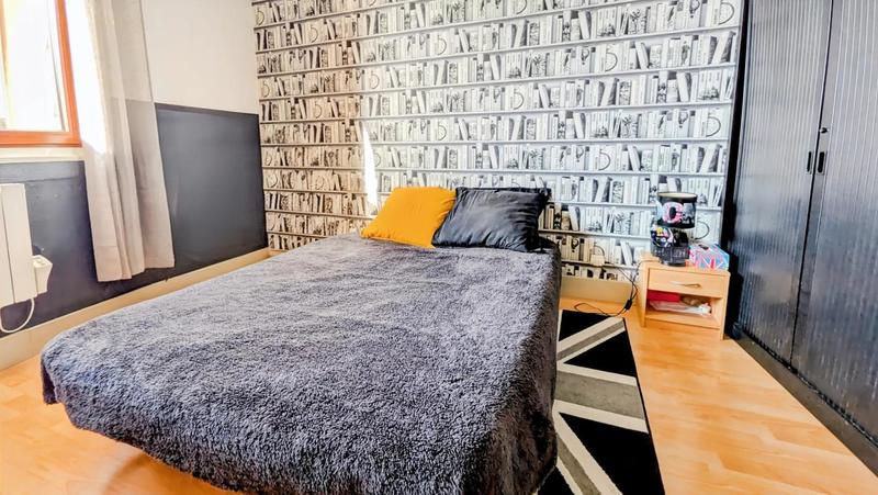 Propriété - 413 m² - 8 pièces