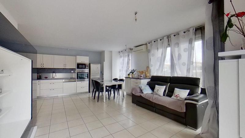 Appartement - 64 m² - 3 pièces