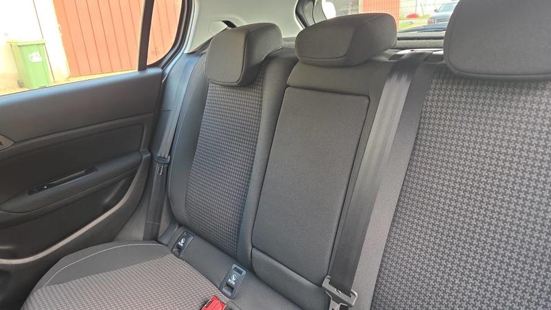 Peugeot 308 1.5 BlueHDi 130 Eat8 Active Business