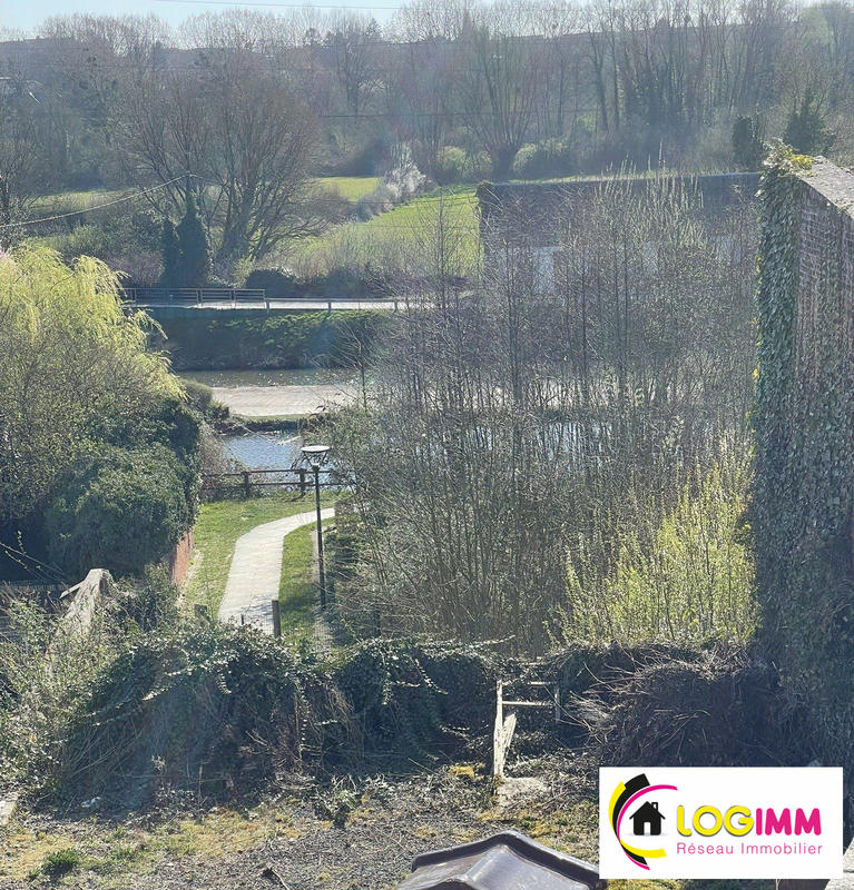 Maison - 330 m² - 9 pièces