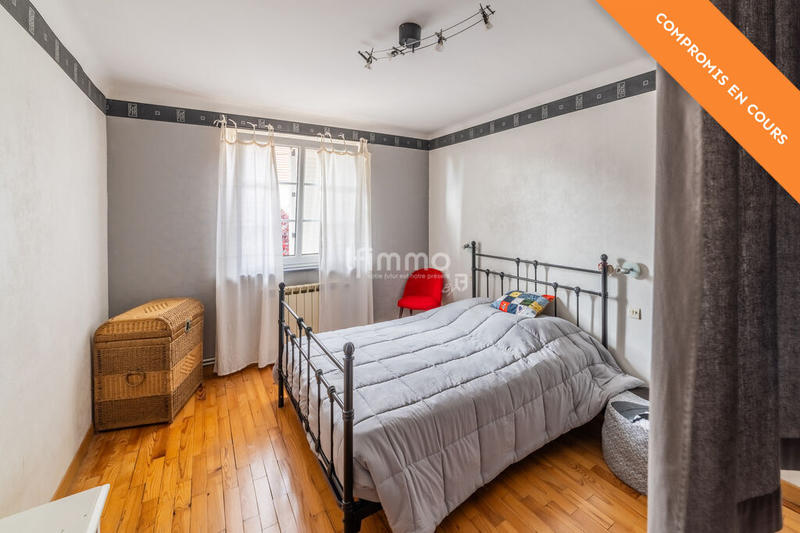 Corps de ferme - 227 m² - 10 pièces