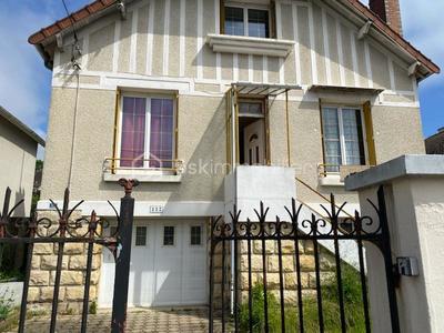Maison de ville - 84 m² - 5 pièces