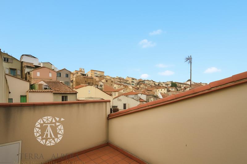 Maison - 189 m² - 6 pièces