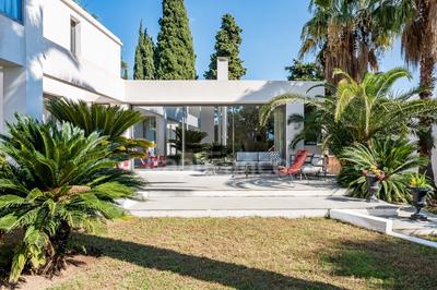 Maison - 192 m² - 6 pièces