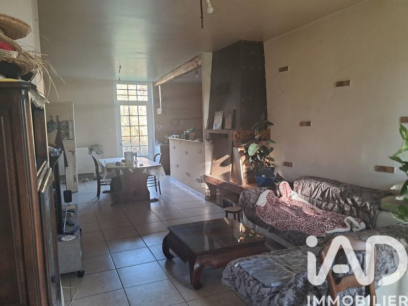 Maison - 270 m² - 9 pièces