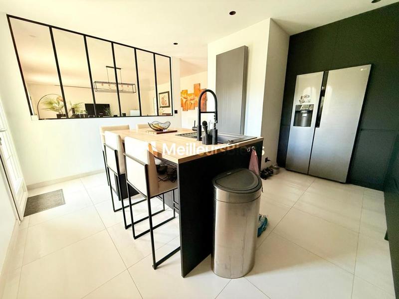 Maison - 190 m² - 7 pièces