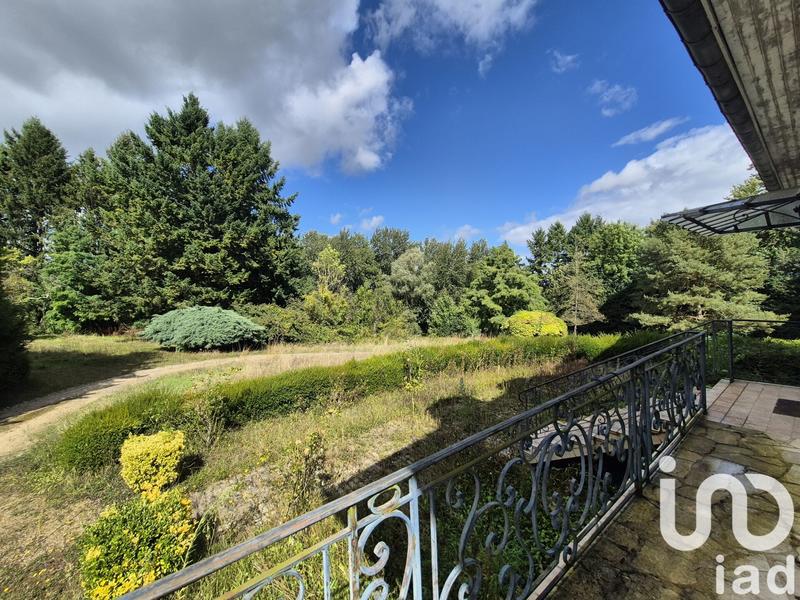 Maison - 268 m² - 9 pièces