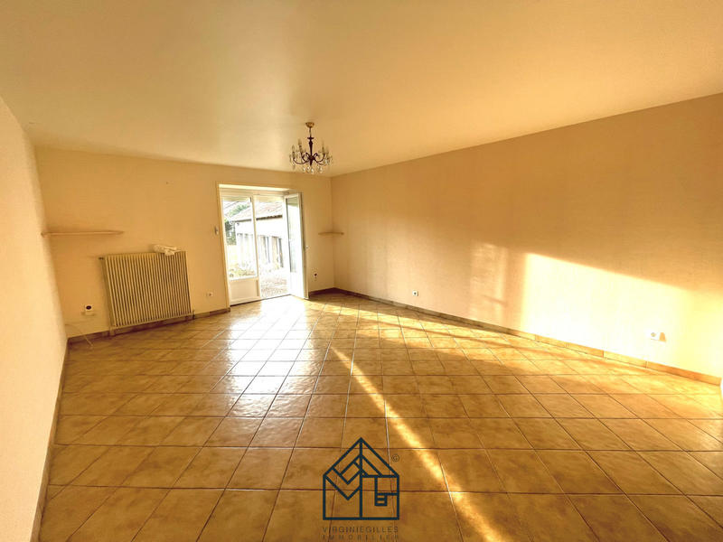 Maison - 185 m² - 7 pièces