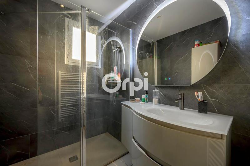 Maison - 94 m² - 5 pièces