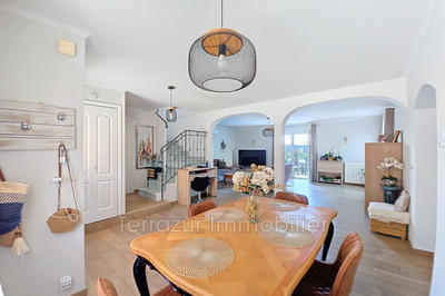 Villa - 102 m² - 4 pièces