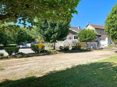 Magasins - 440 m² - 5 pièces