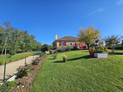 Maison - 163 m² - 5 pièces