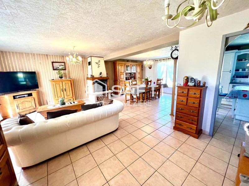 Maison - 127 m² - 6 pièces