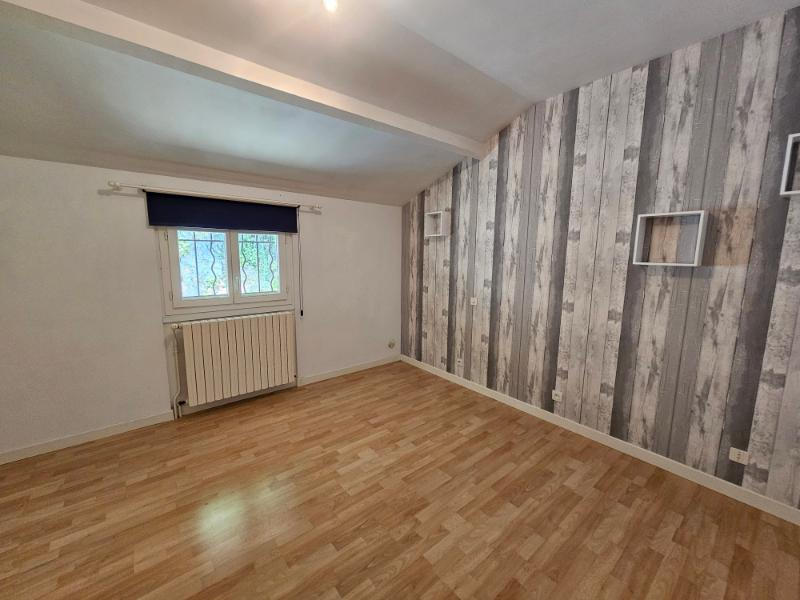 Maison - 245 m² - 7 pièces