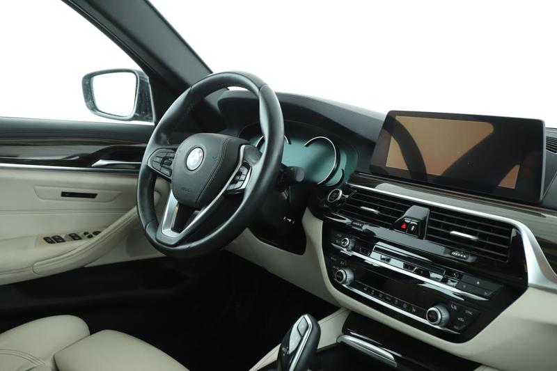 Bmw Série 5 520dA xDrive Luxury 190 ch