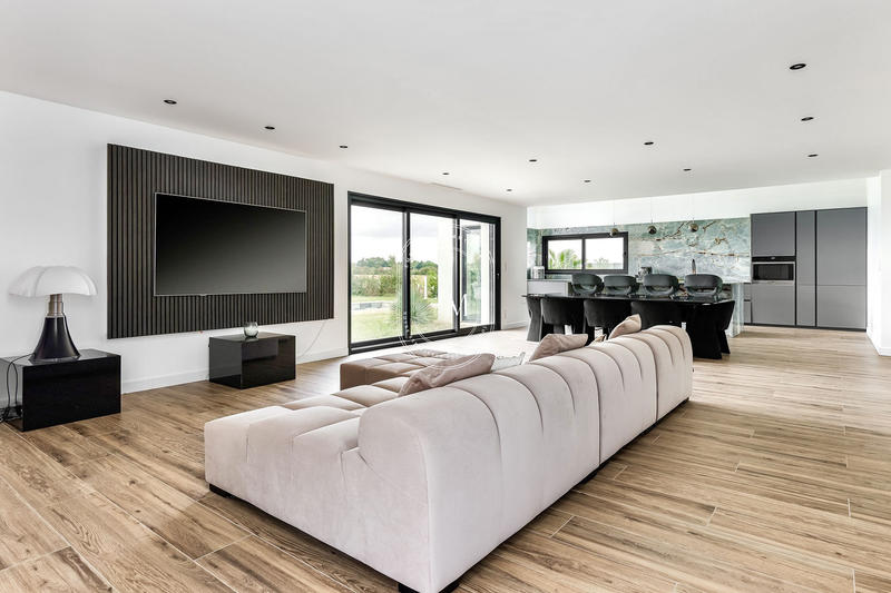 Villa - 189 m² - 5 pièces