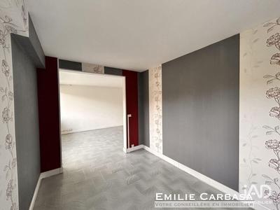 Appartement - 81 m² - 5 pièces