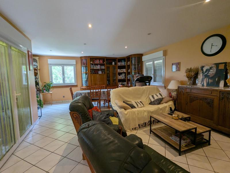 Maison - 170 m² - 8 pièces