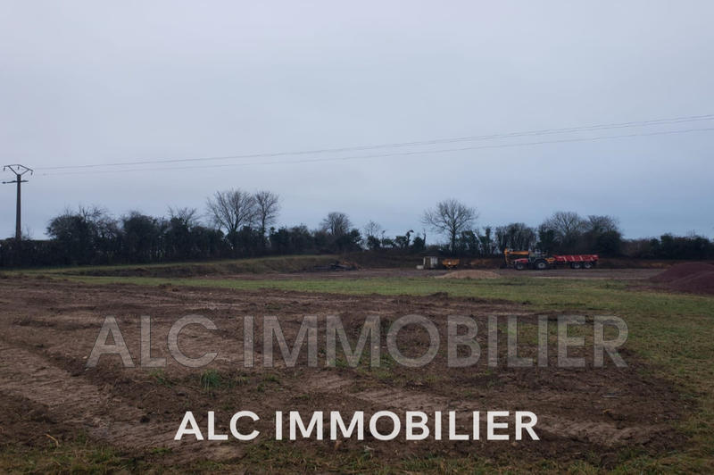 Terrain - 10 512 m²