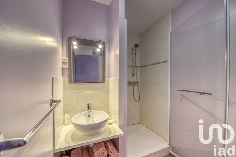 Maison - 365 m² - 12 pièces