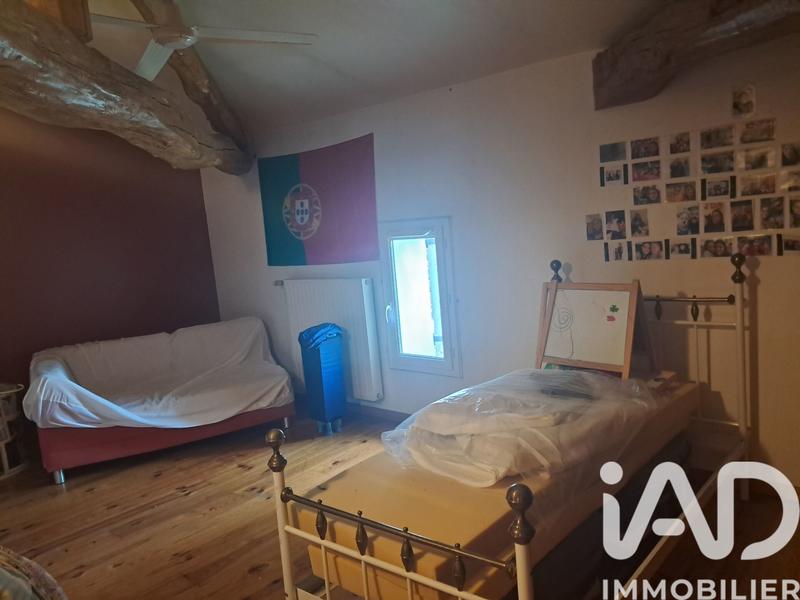 Maison - 270 m² - 9 pièces