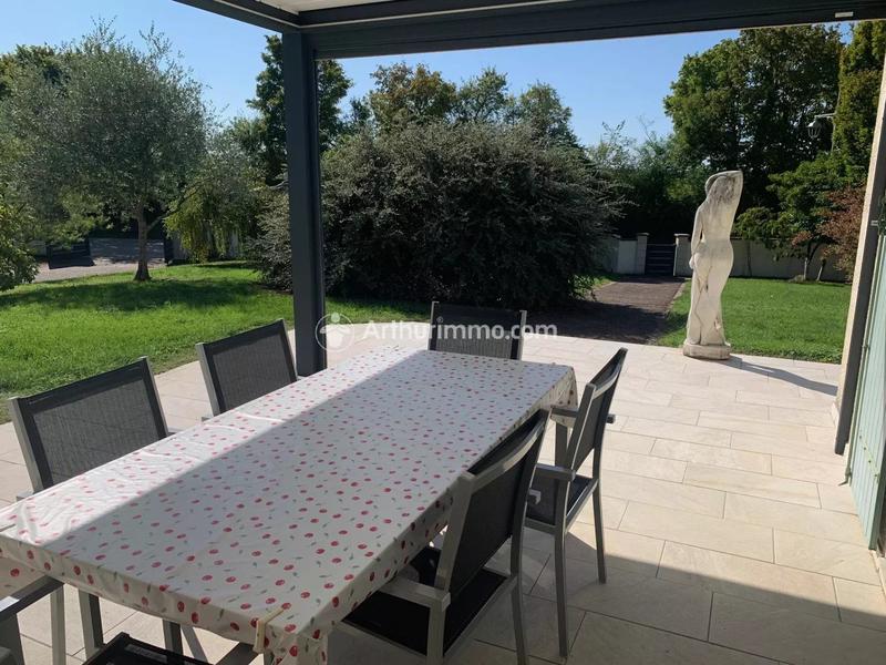 Maison - 266 m² - 8 pièces