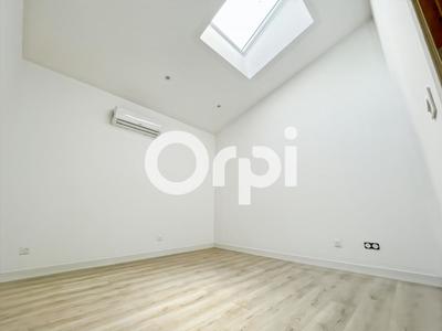 Loft - 68 m² - 3 pièces