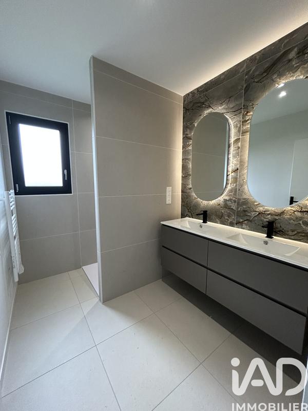 Maison - 97 m² - 4 pièces