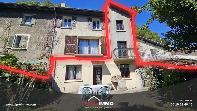 Maison - 96 m² - 5 pièces