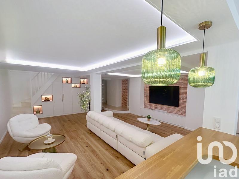 Maison - 193 m² - 7 pièces