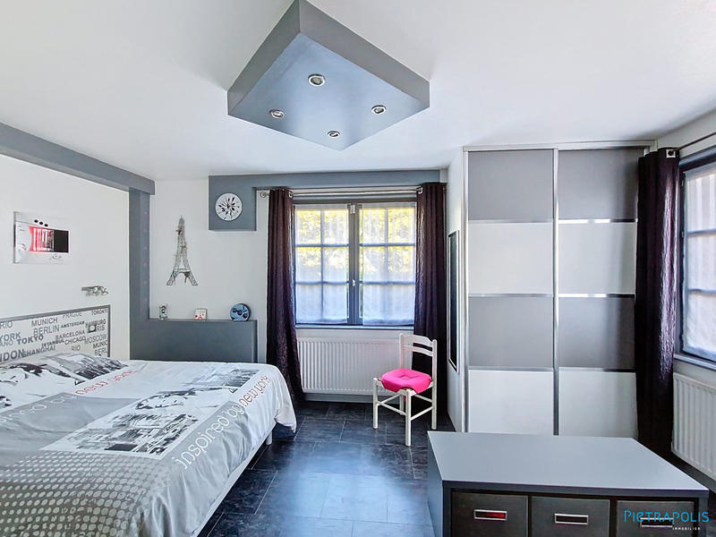 Maison - 195 m² - 7 pièces