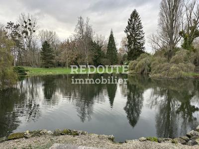 Maison - 320 m² - 10 pièces