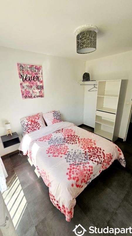 Chambre - 11 m² - 1 pièce