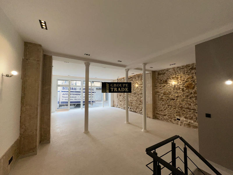 Local commercial - 140 m²