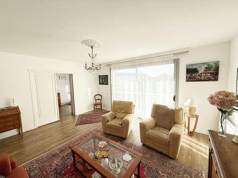 Appartement - 70 m² - 3 pièces