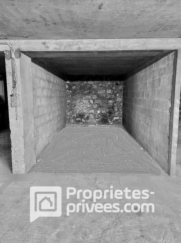 Parking / Garage - 12 m²