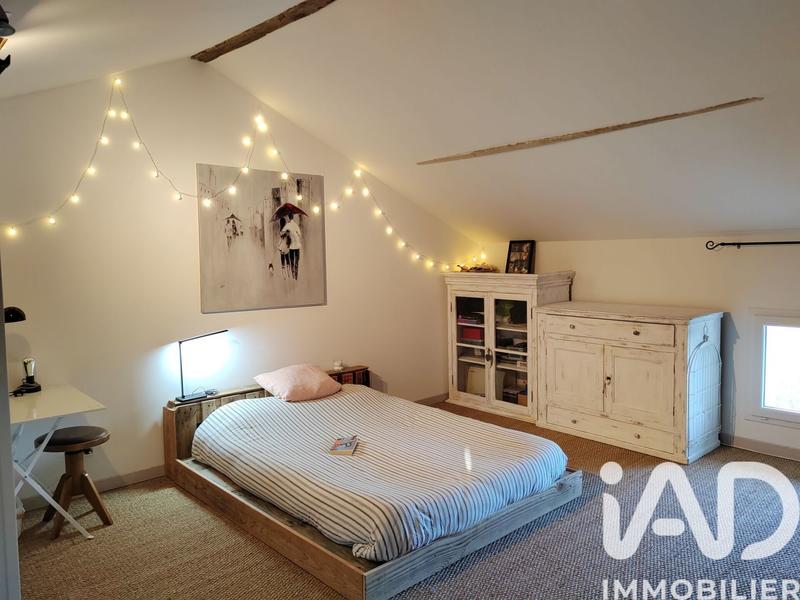 Maison - 196 m² - 5 pièces