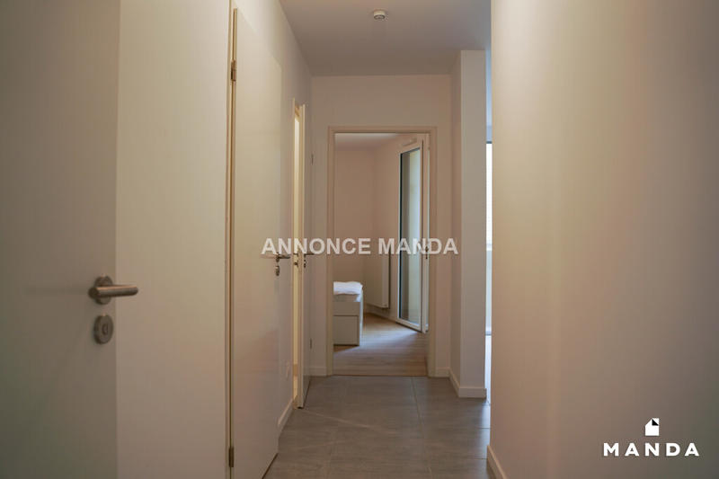 Chambre - 12 m² - 5 pièces