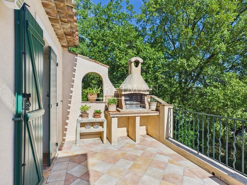 Villa - 176 m² - 6 pièces