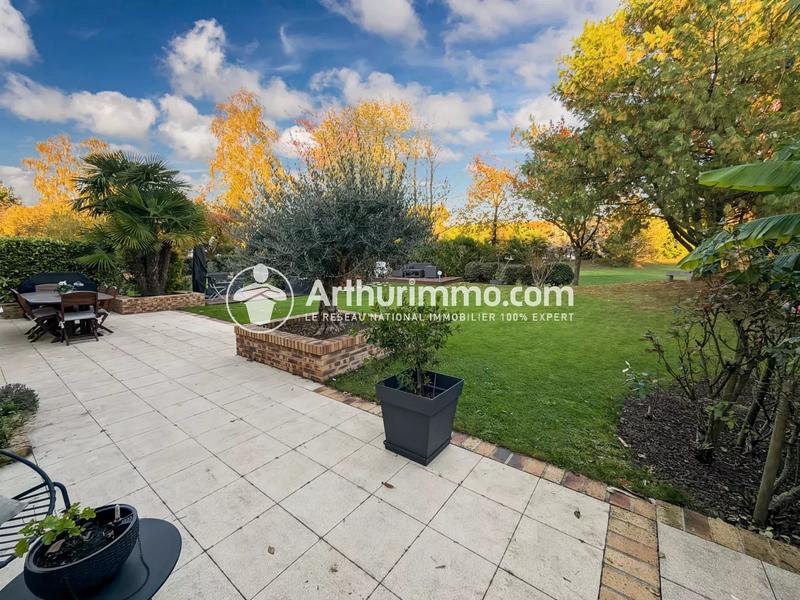 Maison - 210 m² - 7 pièces