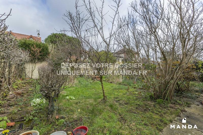 Chambre - 16 m² - 5 pièces